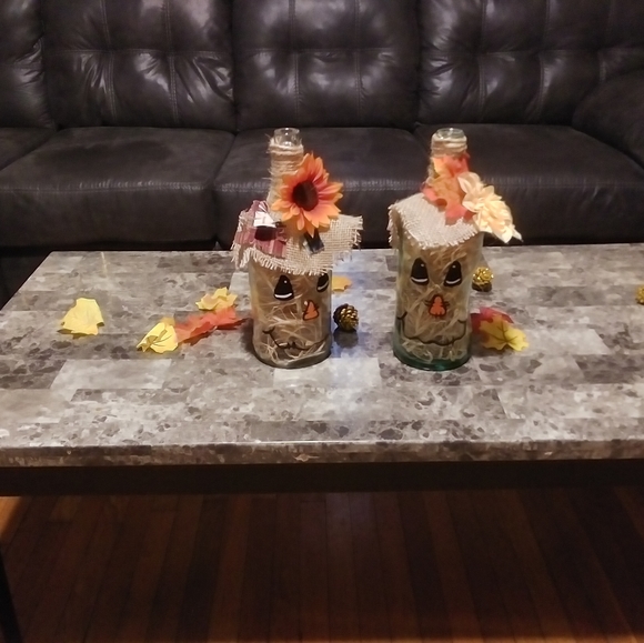 2 Gallon Scarecrows - Picture 4 of 4